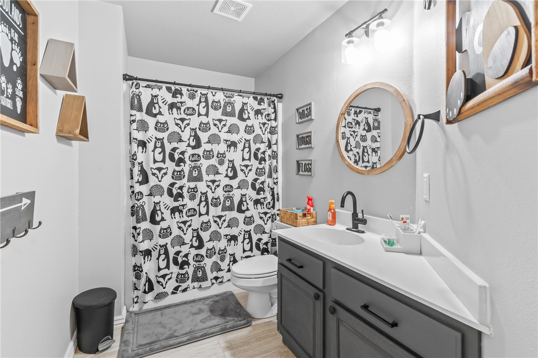 Eagle Crest - Residential