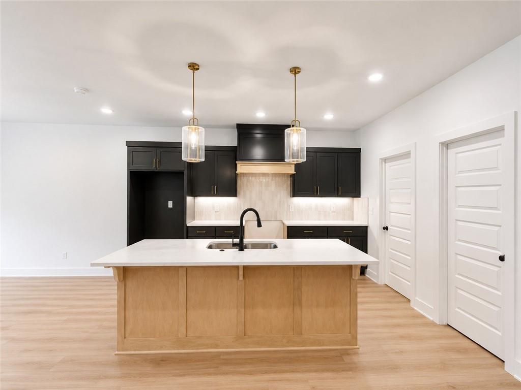 Branchwood Sub Bvv - Residential Lease