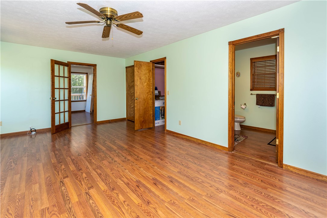 Unit 116 Holiday Island - Residential