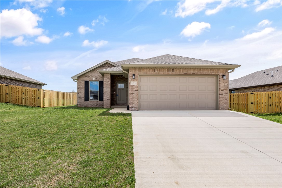 Another exciting new construction home in growing  Pea Ridge! This all-brick, 3-bedroom, 2-bath home has been thoughtfully designed for contemporary living.
The kitchen is a chef's delight, featuring a gas stove, a large island with a stainless steel sink, a generous pantry, and abundant storage. Luxury vinyl plank flooring flows seamlessly throughout the entire home.   Seller will provide up to $5000.00 seller concessions with acceptable offer.  
The spacious primary suite includes a nice walk-in closet, and the primary bath boasts a walk-in shower and long bathroom vanity.
Outside, you'll find a covered patio perfect for entertaining. The backyard is fenced on two sides, leaving the back open to enjoy the tranquil surroundings.
Located in a quiet, family-friendly Yorktown subdivision, this home offers easy access to Pea Ridge schools, local parks, and a quick commute to Bentonville and Rogers. Seller to provide up to $5000.00 in buyer concessions.