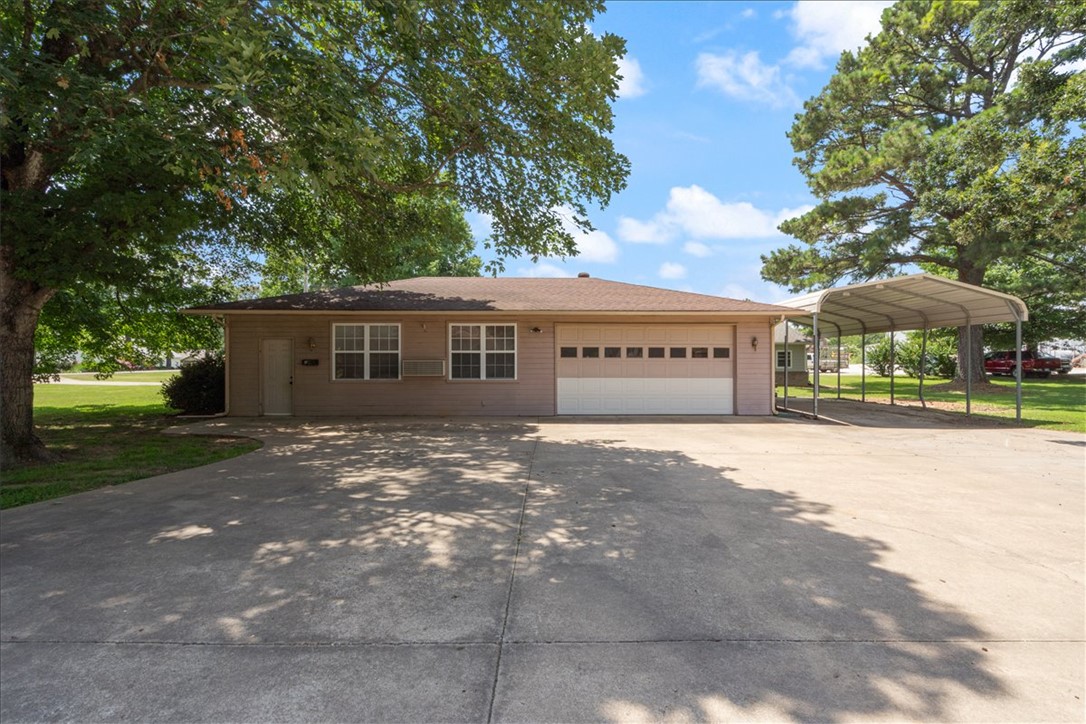 Elm Spgs Outlots - Residential