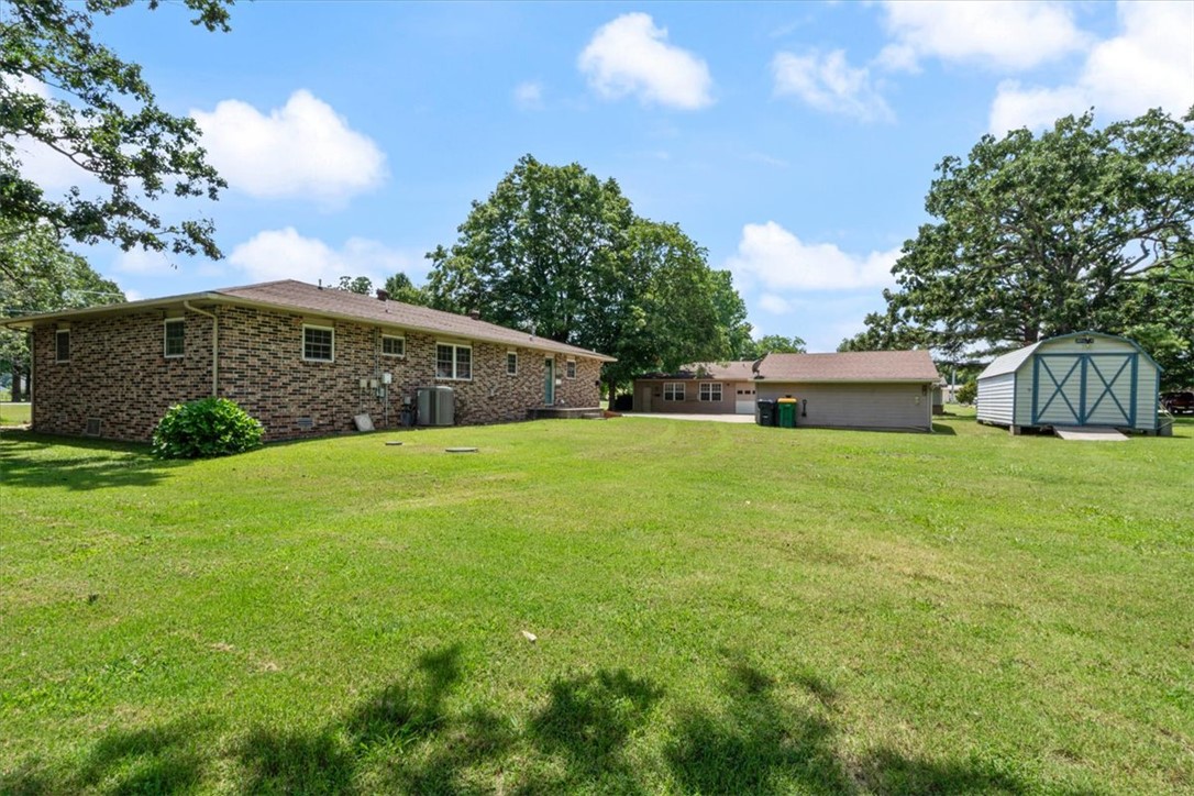 Elm Spgs Outlots - Residential