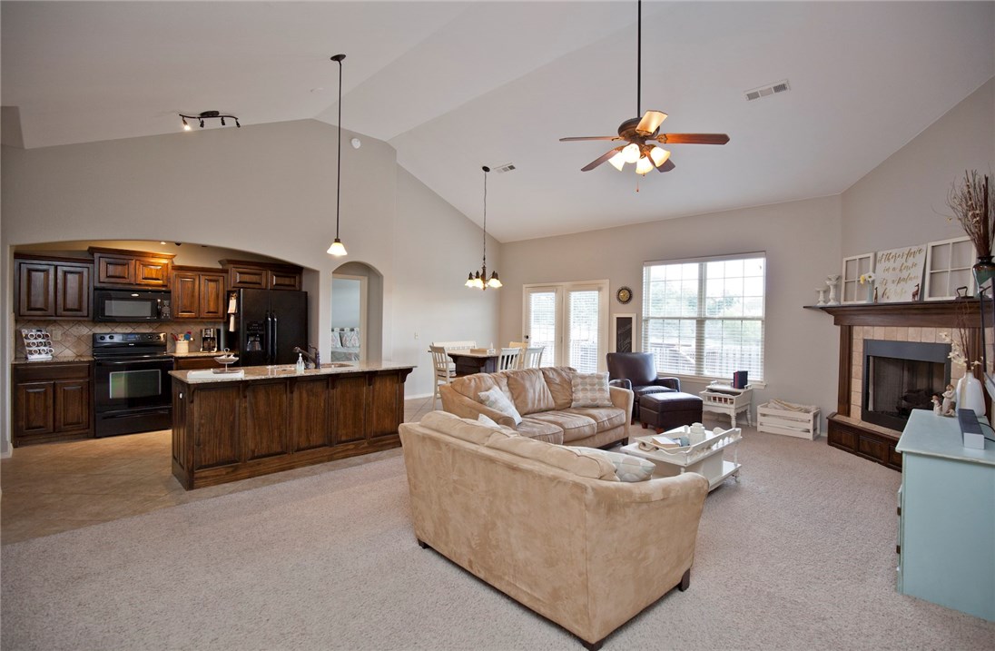 Sienna At Coopers Farm Ph II Centerton - Residential