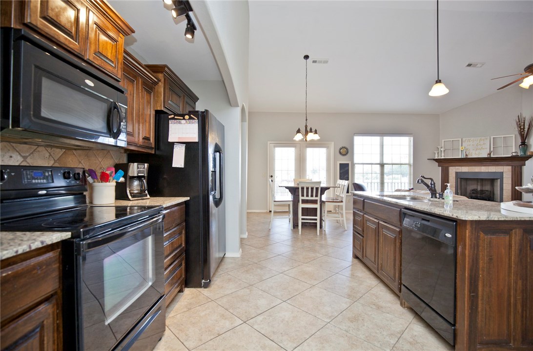 Sienna At Coopers Farm Ph II Centerton - Residential