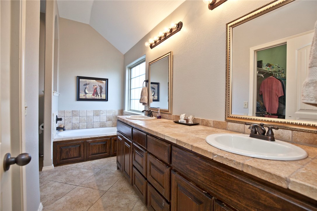 Sienna At Coopers Farm Ph II Centerton - Residential