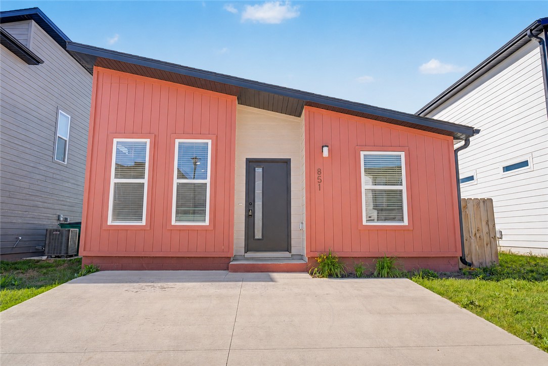 Charming one-story bungalow in Featherston Village offering 801 sq ft of efficient, low-maintenance living! This home features an open-concept living space that feels bright and inviting, perfect for relaxing or entertaining. Enjoy the convenience of HOA-covered lawn maintenance, giving you more time to take advantage of the community’s incredible amenities, including trails, pickleball and volleyball courts, and dog parks. Refrigerator, washer, and dryer are all included making this truly move-in ready!