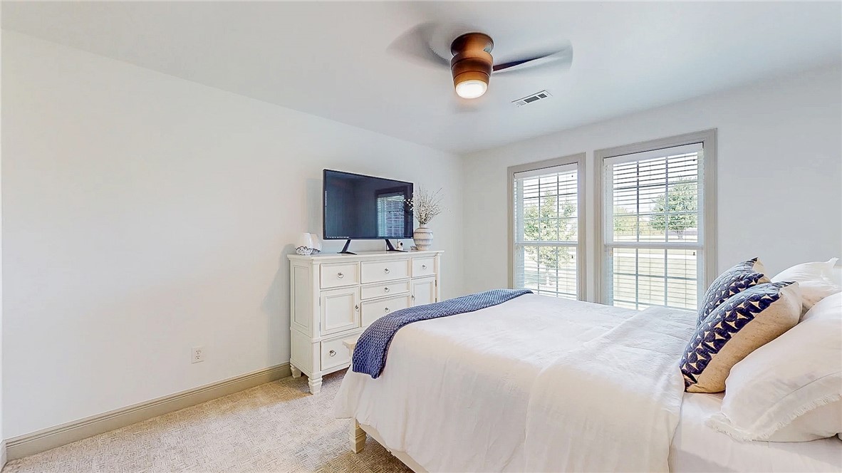 Soaring Hawk Sub Cave Spgs - Residential