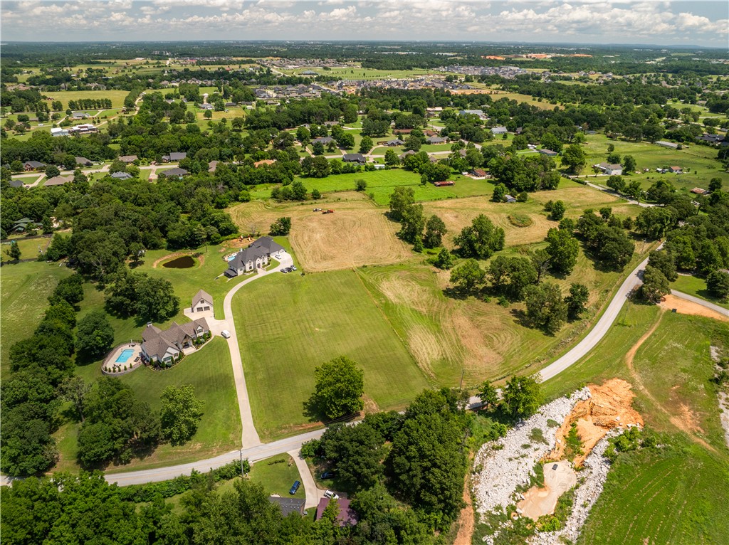 Elm Spgs Outlots - Land