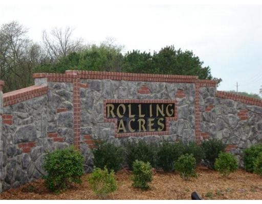 READY TO BUILD. SUBDIVISION HAS COMMUNITY POOL, PLAYSCAPE, & 8 ACRES OF COMMON AREA. SEE PLAT ATTACHED. 7 LOTS AVAILABLE.
