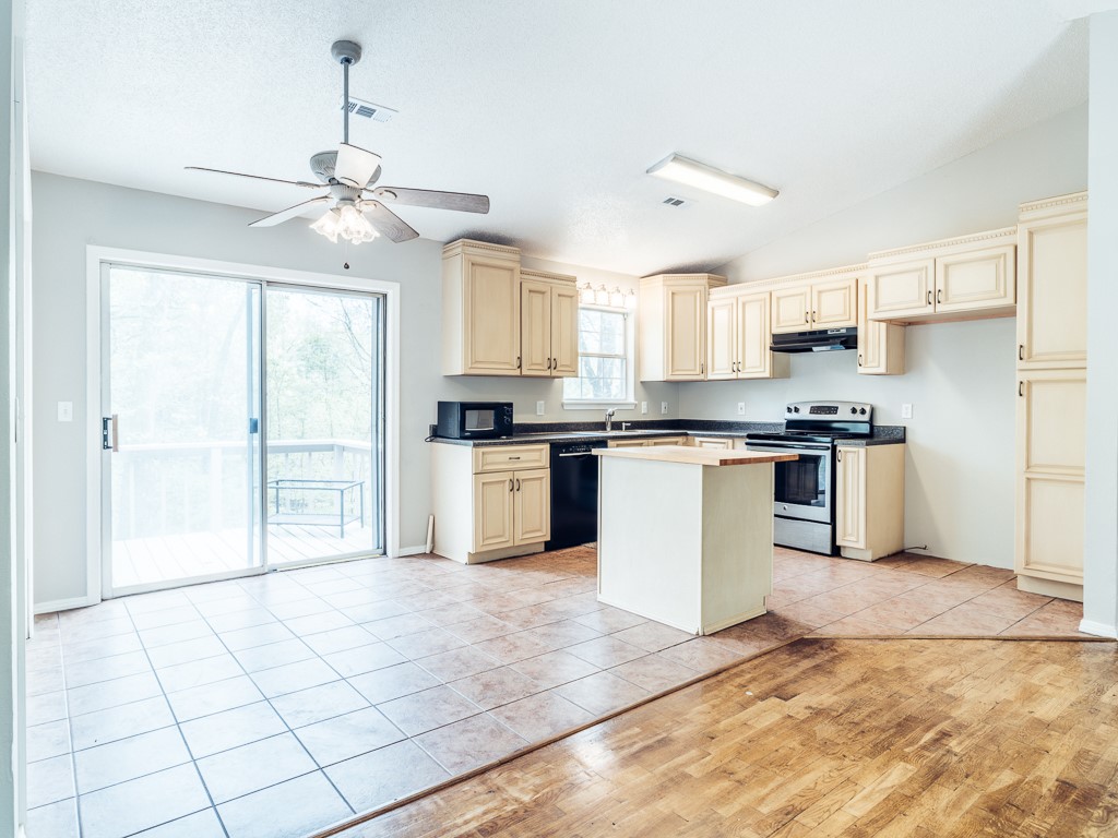 Hampton Sub Bvv - Residential