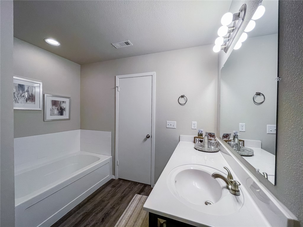 STOKENBURY FARMS VI - Residential
