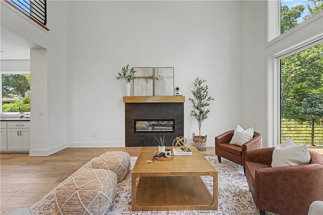 Lands End - Residential