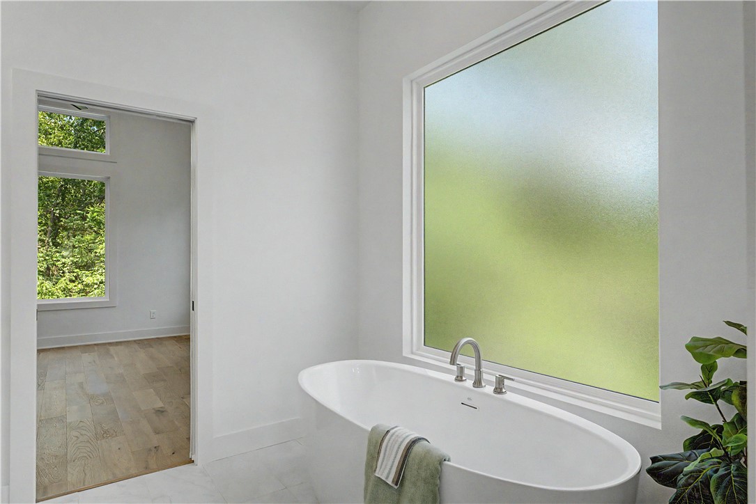 Lands End - Residential