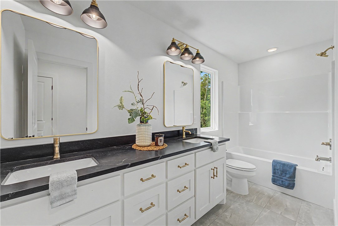 Lands End - Residential