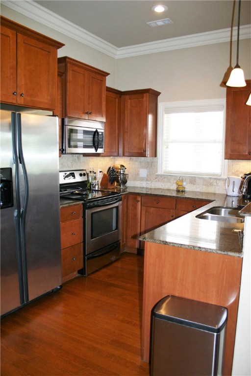 Lakewood Sub - Residential Lease
