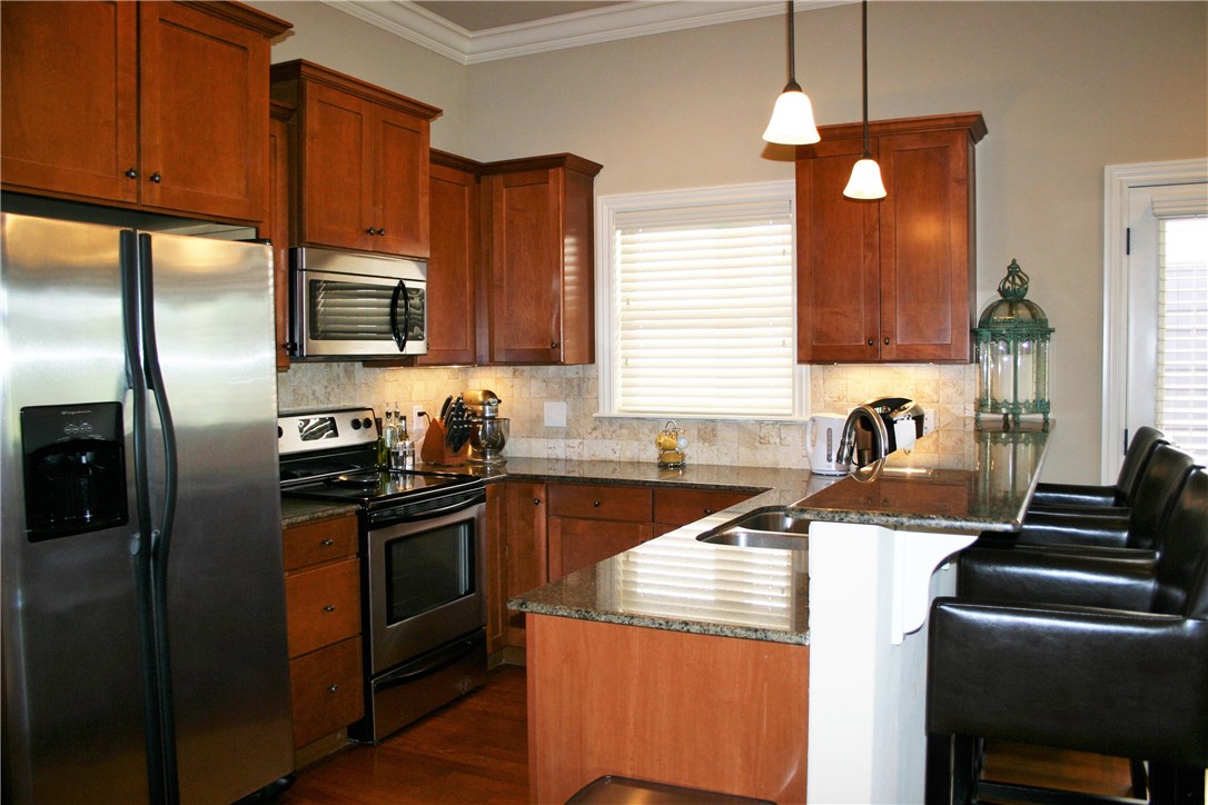 Lakewood Sub - Residential Lease