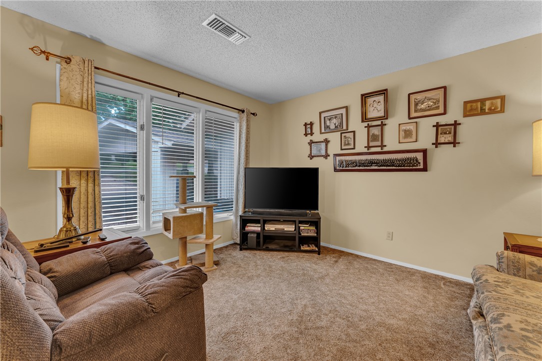 Townhouse Tct 3 A/K/A Drake Court Bvv - Residential