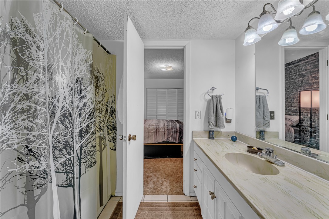 Townhouse Tct 3 A/K/A Drake Court Bvv - Residential