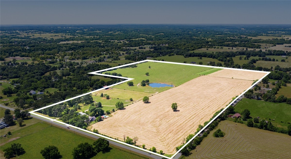 Pea Ridge - Land