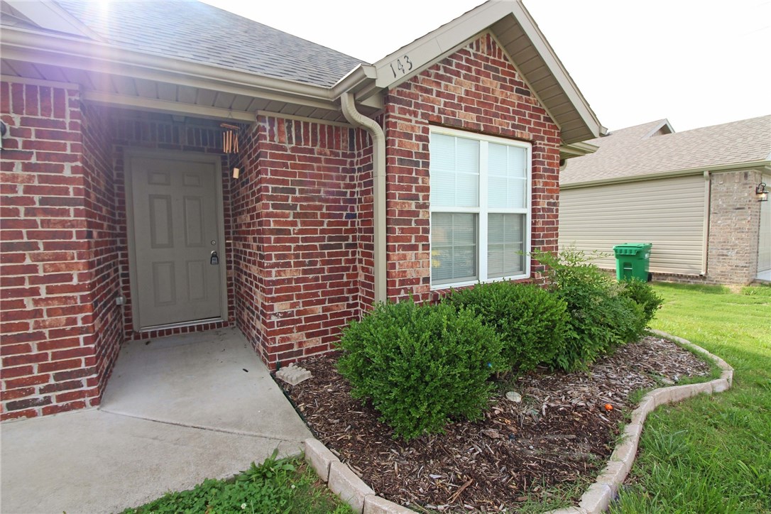 Willow Crossing Ph I Centerton - Residential Lease