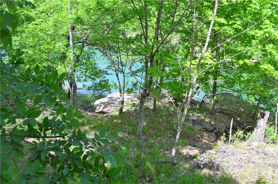 Red Bluff Heights - Land