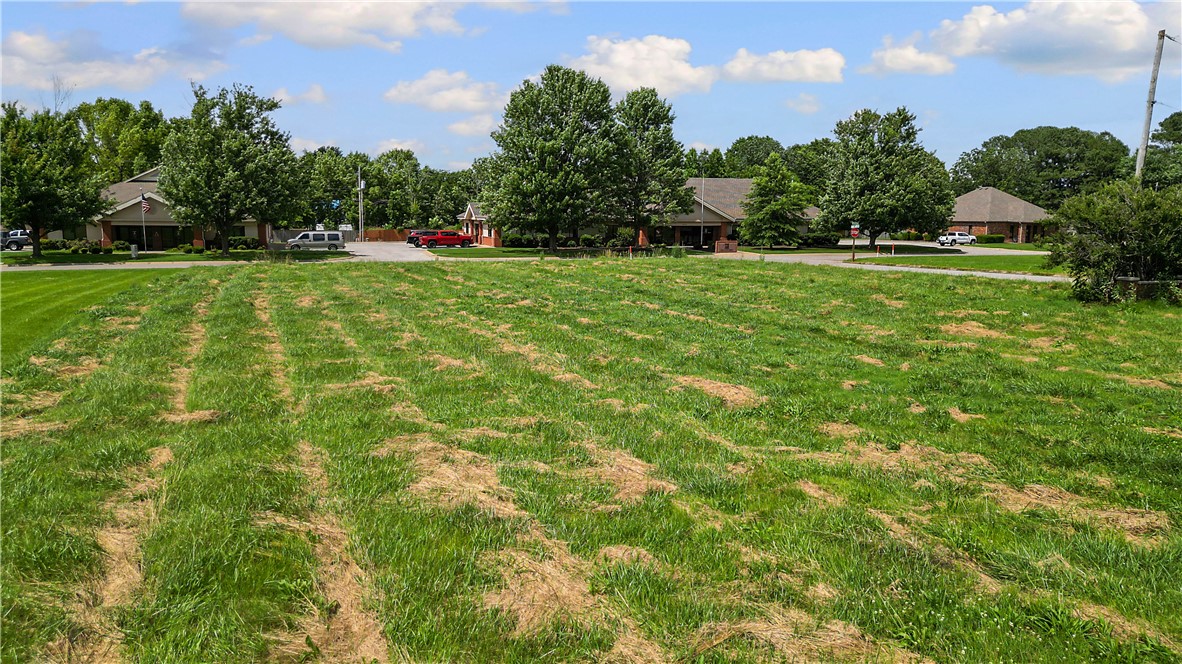 West End Plaza - Land