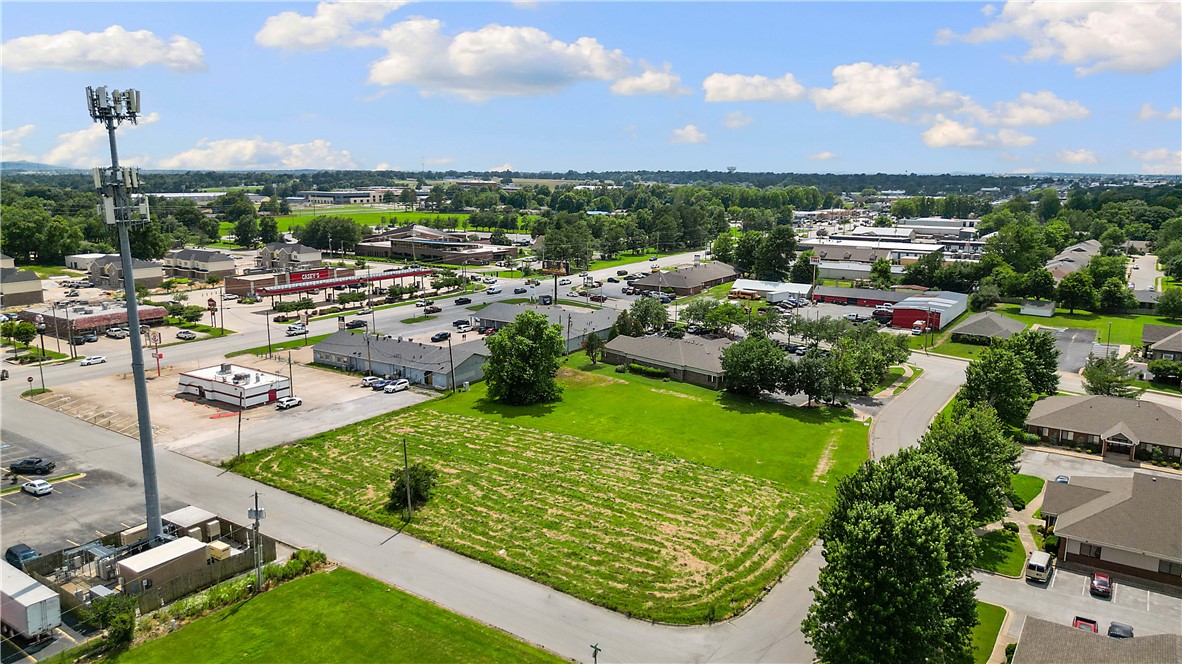 West End Plaza - Land