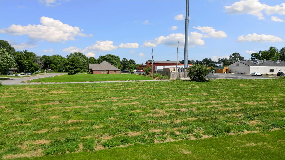 West End Plaza - Land