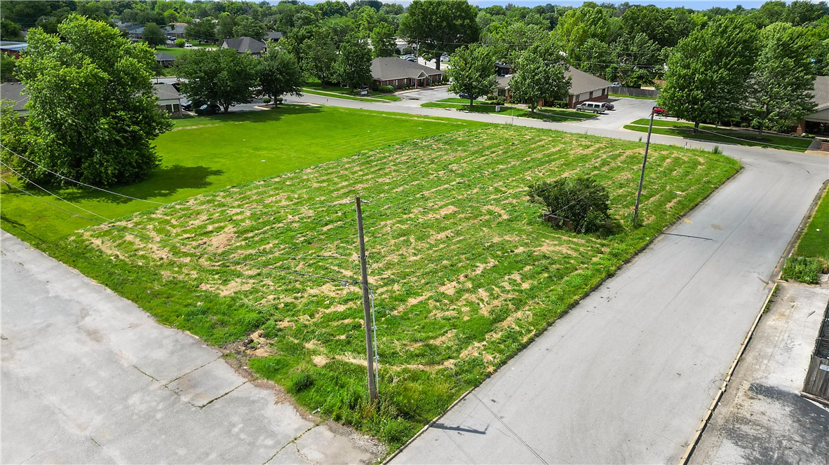 West End Plaza - Land