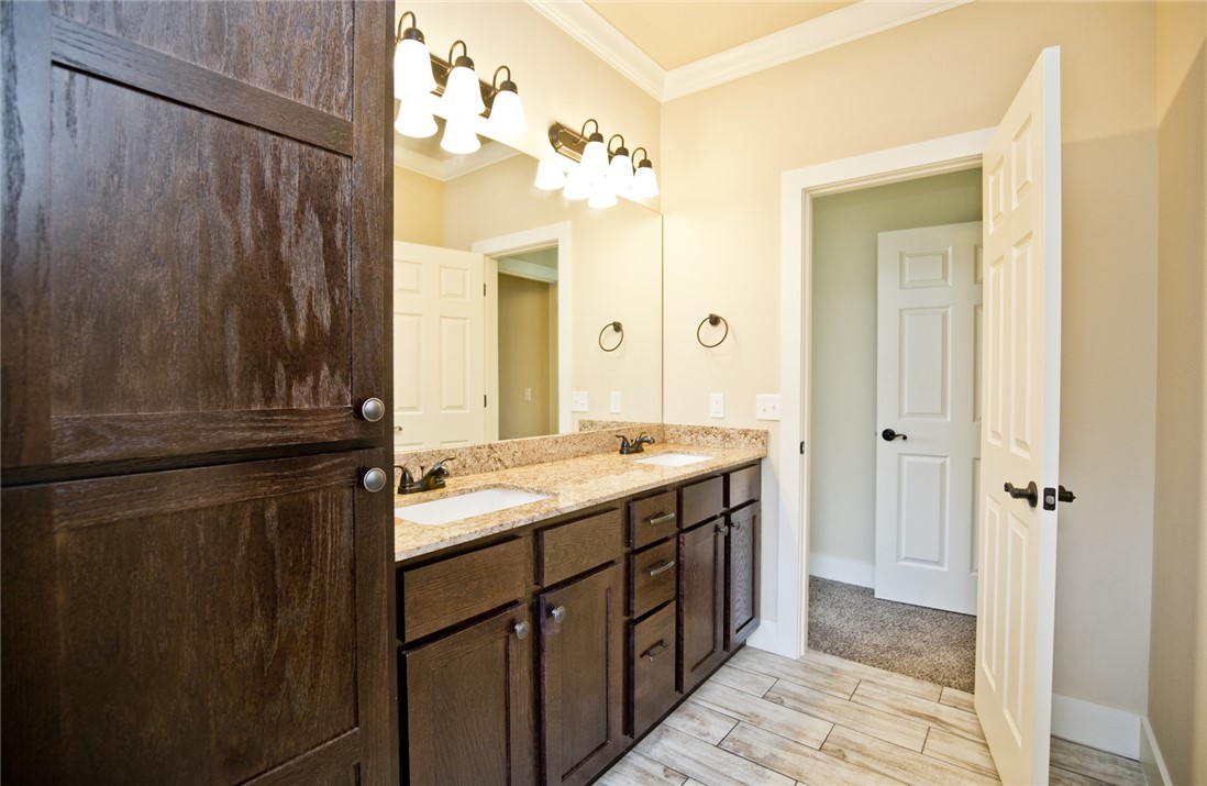 Willow Run Pea Ridge - Residential Lease