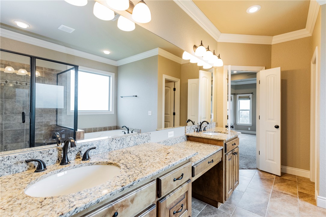 Hunt's Lakeside Estates - Residential