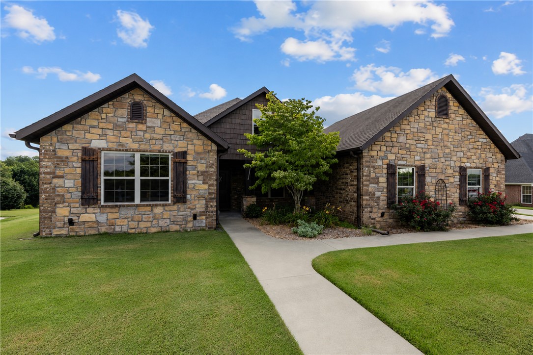Hunt's Lakeside Estates - Residential