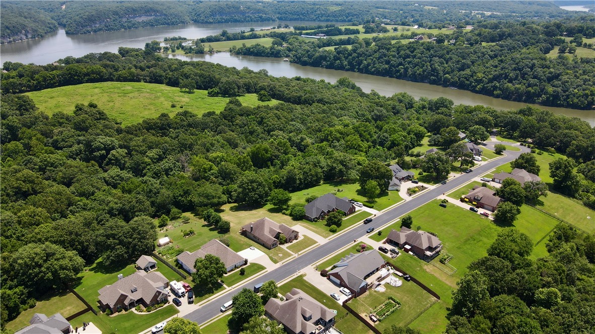 Hunt's Lakeside Estates - Residential