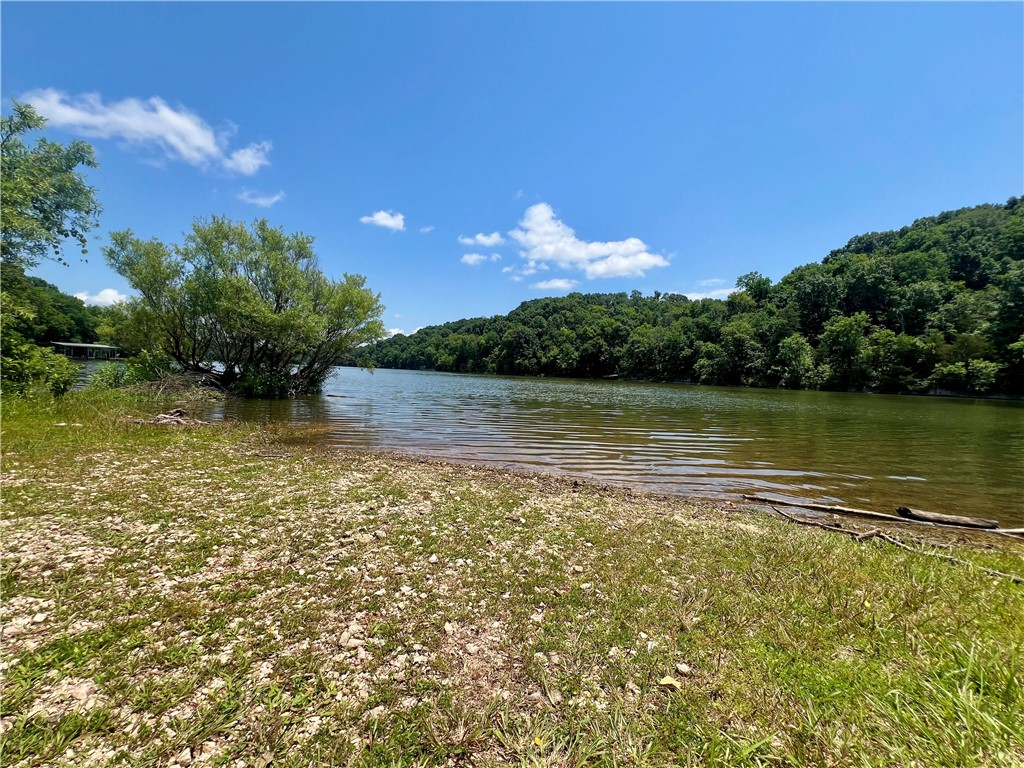 Hunt's Lakeside Estates - Residential
