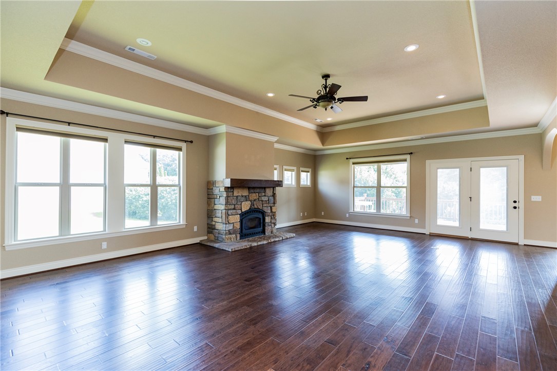 Hunt's Lakeside Estates - Residential
