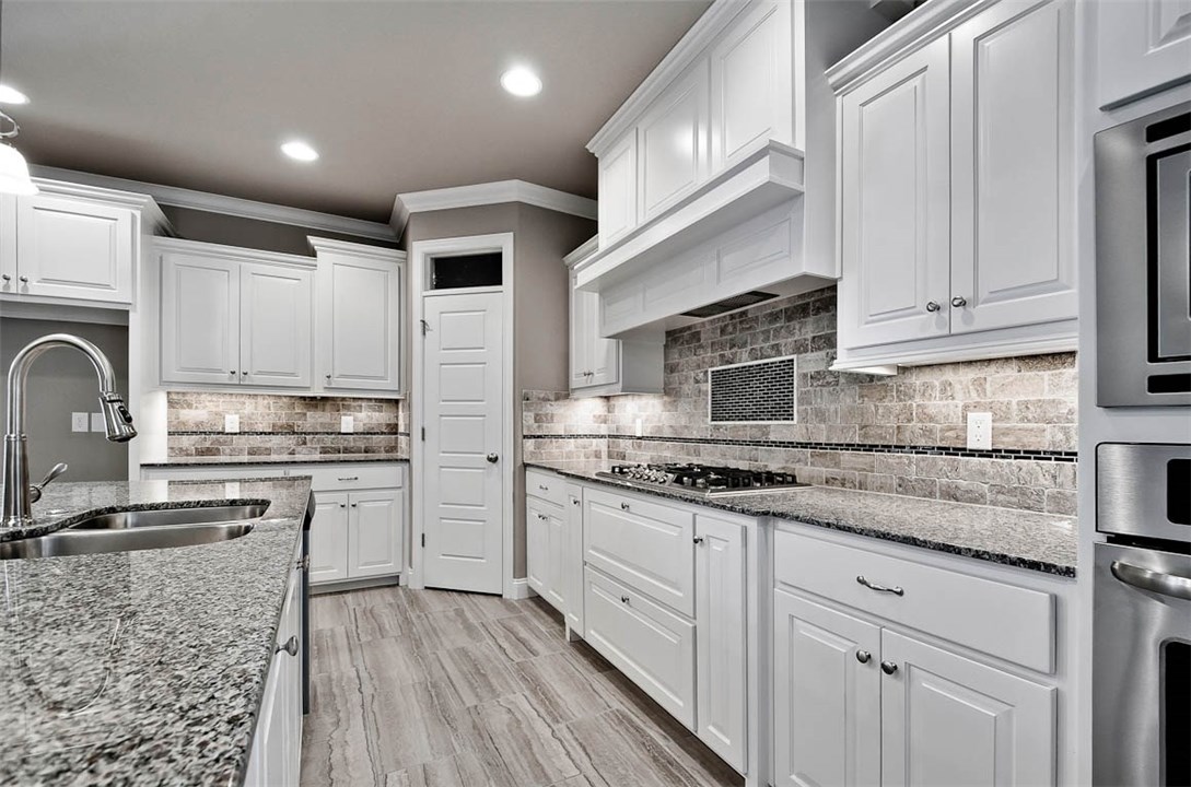 Iveys Ph I, The Rogers - Residential Lease