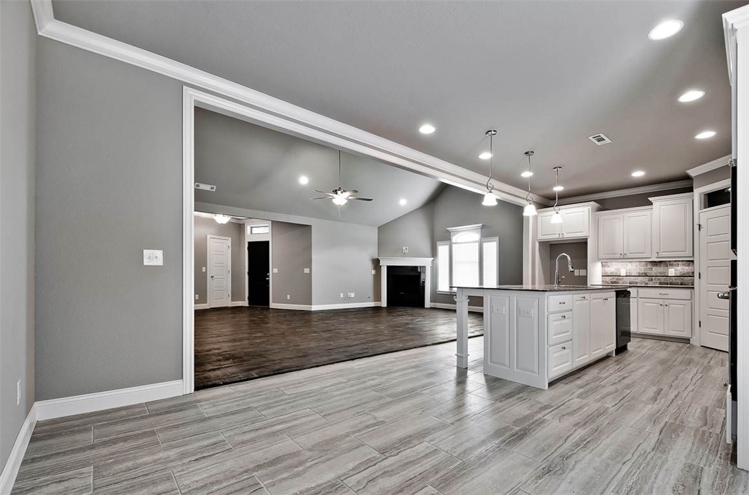 Iveys Ph I, The Rogers - Residential Lease