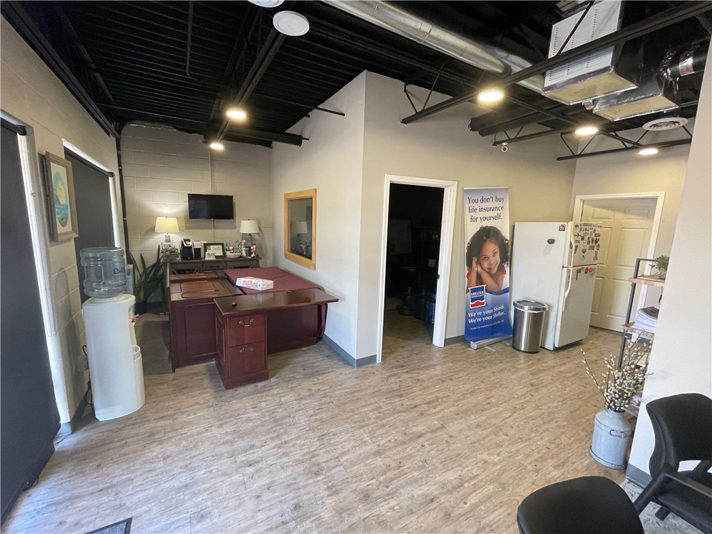 College Add Siloam Spgs - Commercial Lease