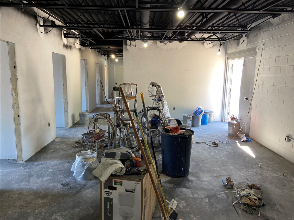 College Add Siloam Spgs - Commercial Lease
