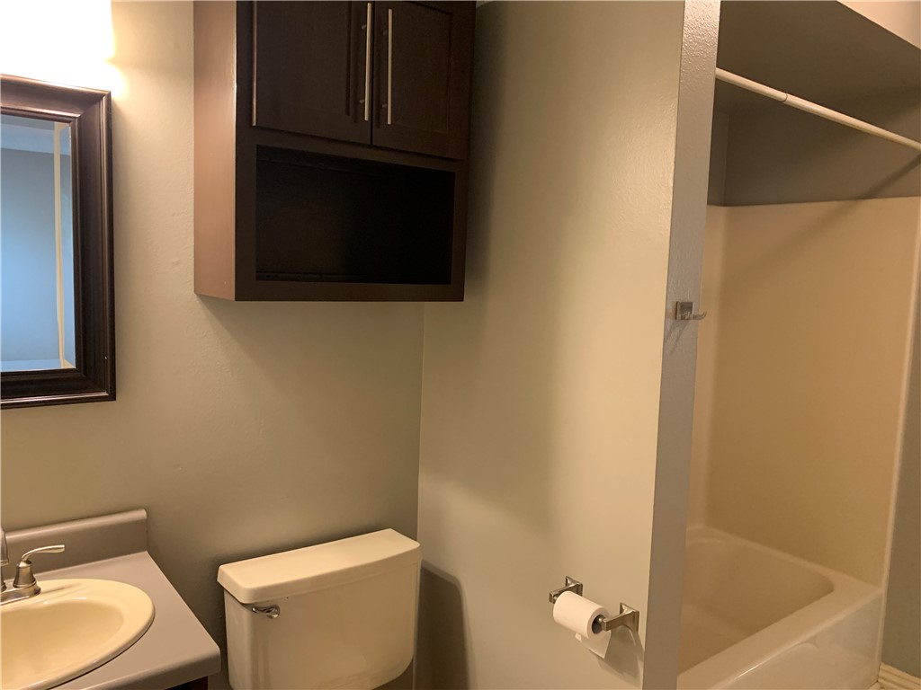 Couchs Addition - Residential Lease