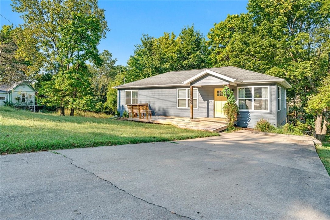 Hendrys Add - Residential Lease
