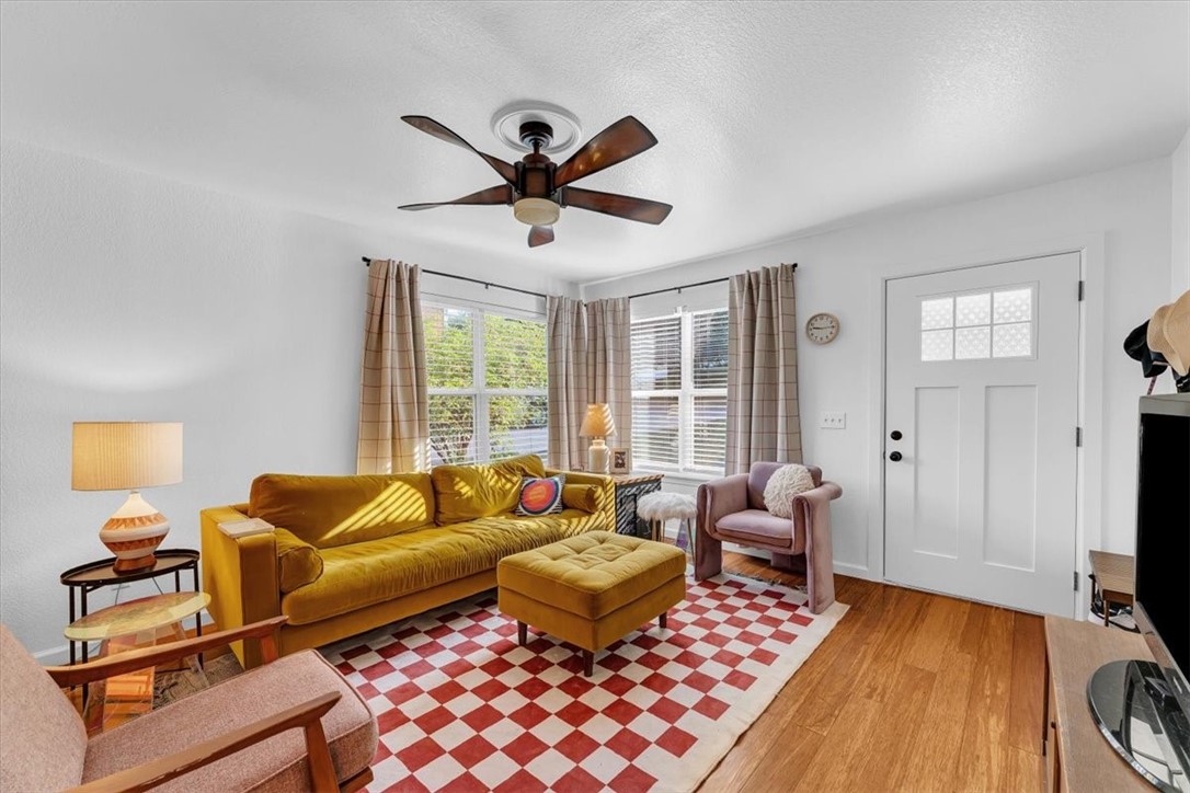 Hendrys Add - Residential Lease