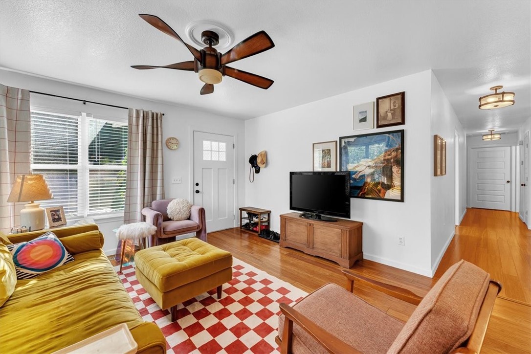 Hendrys Add - Residential Lease