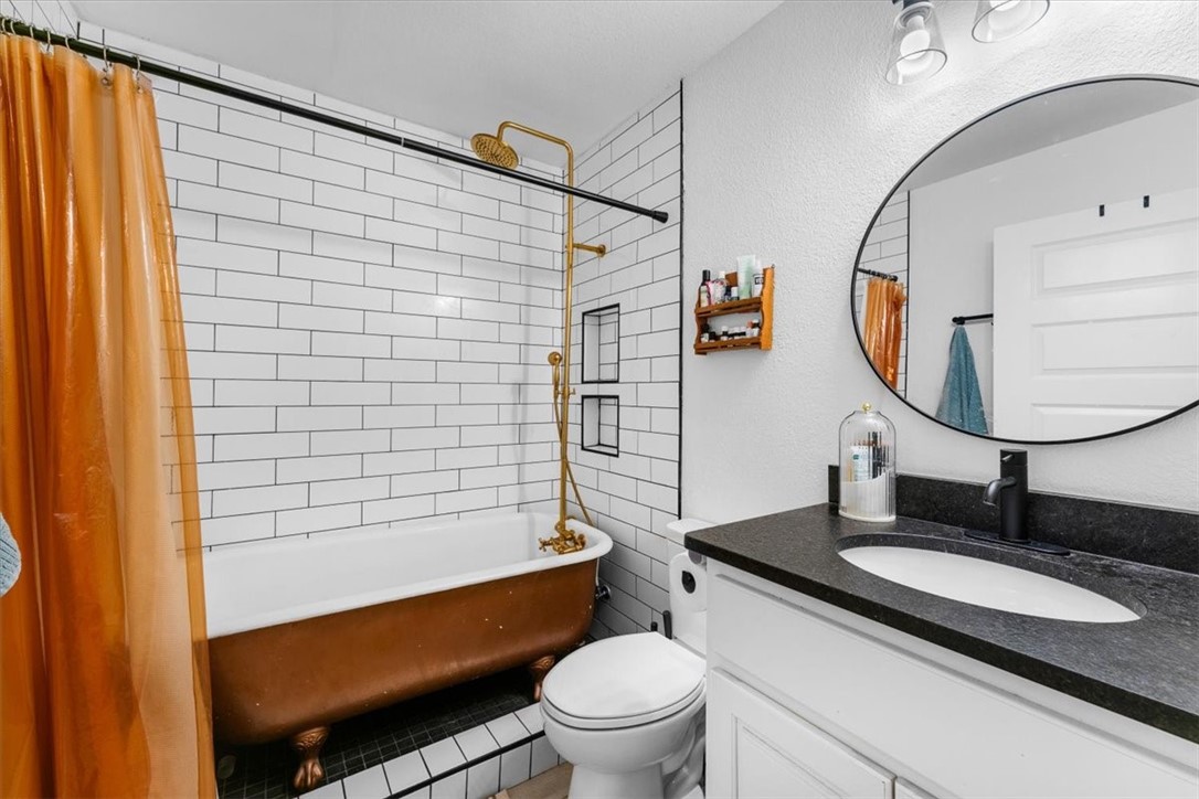 Hendrys Add - Residential Lease