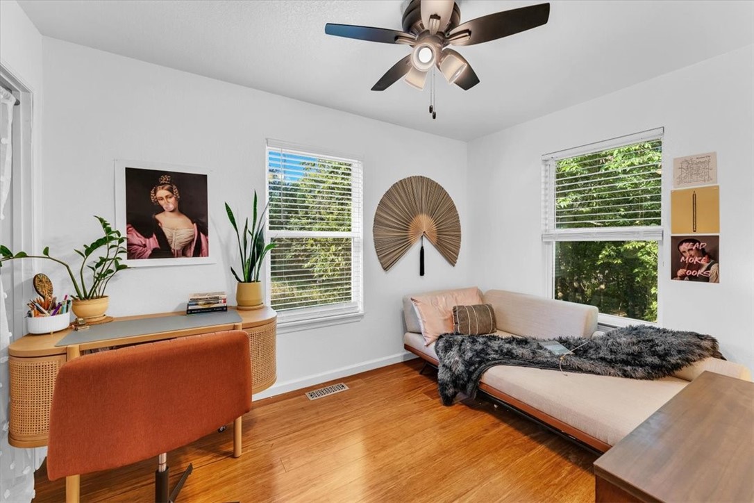 Hendrys Add - Residential Lease