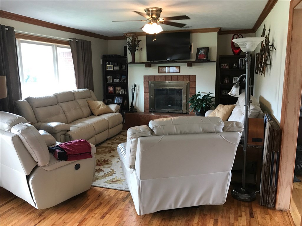 12-20-33-GRAVETTE - Residential