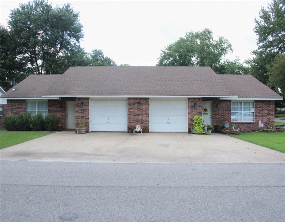 Amazing investment opportunity conveniently located in one of the fastest growing cities in NWA. Unit A has been recently updated. Washer, dryer and all appliances convey with Unit A. All appliances convey with Unit B. Includes 5 camera security system, viewable online, 40" tv in master bedroom for viewing cameras. All convey! Unit A is newly leased with a 12 month lease at $850 per month. Unit B is vacant, but will lease quickly for $800-850 per month.