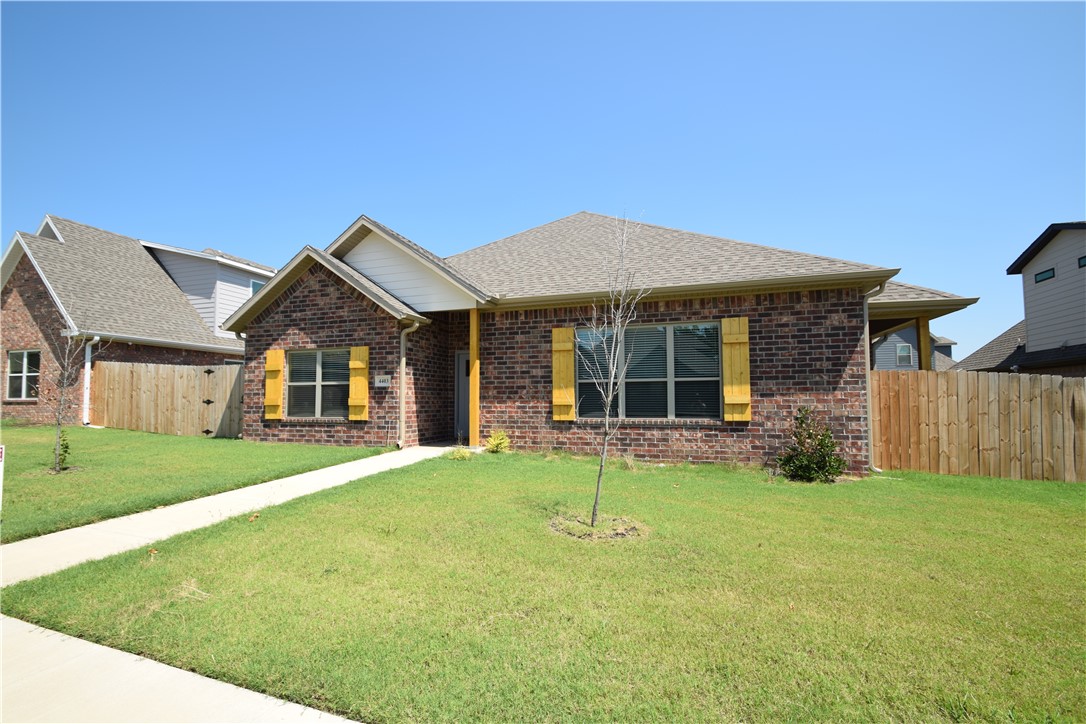 Newer home with washer, dryer, and refrigerator included.  Great open floorplan with large kitchen and huge pantry.  Granite countertop and gas range.  Three bedrooms, 2 baths, large laundry room and a separate mud room.  No smoking, pet's negotiable with additional deposit but owner must approve.