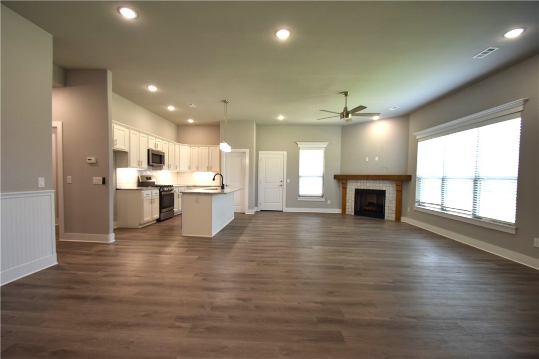 Osage Hills Sub Ph 1 Bentonville - Residential Lease