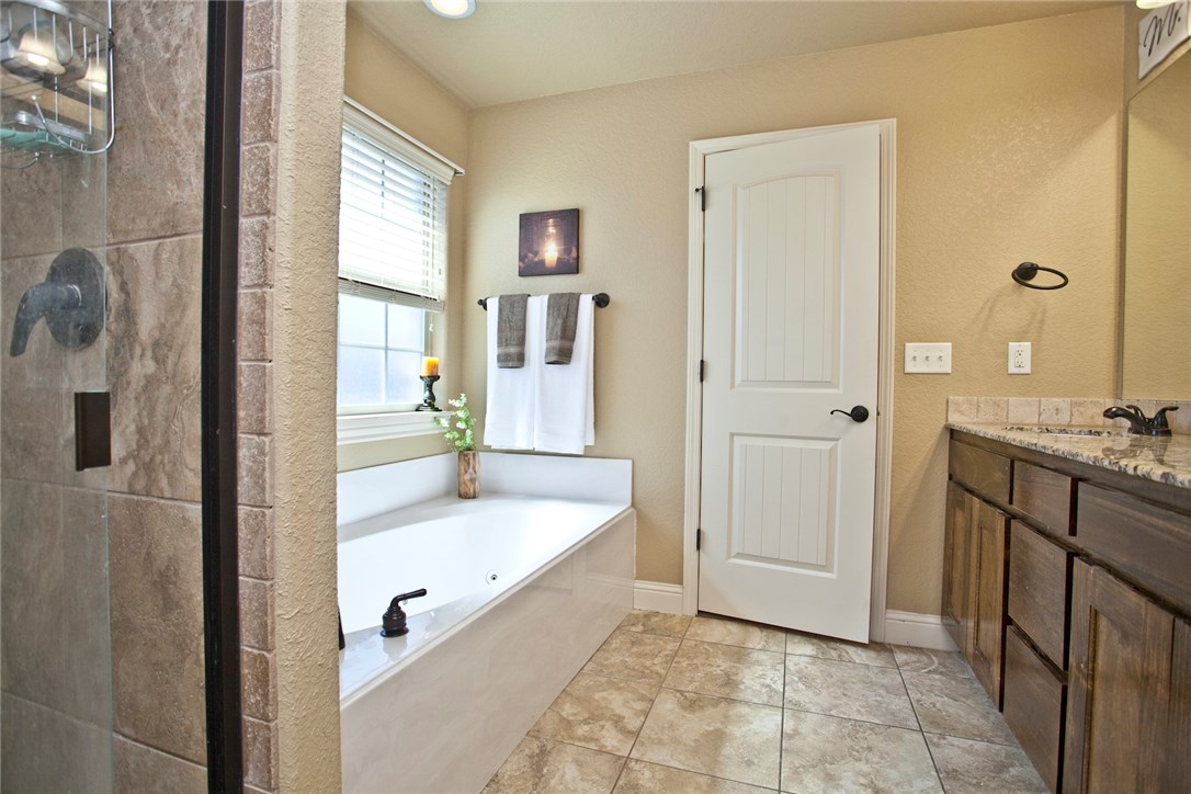 Riverwalk Farm Estate Ph III Bentonville - Residential